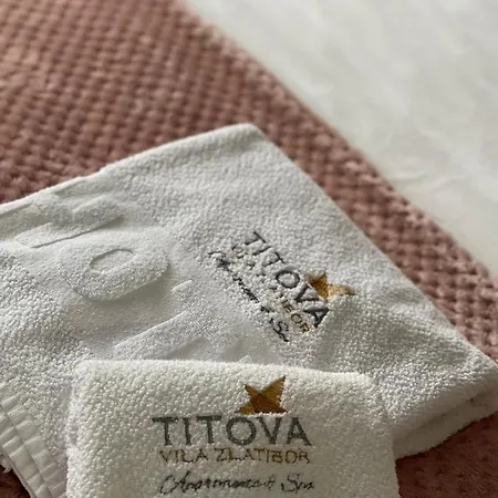 아파트 Theos Titova